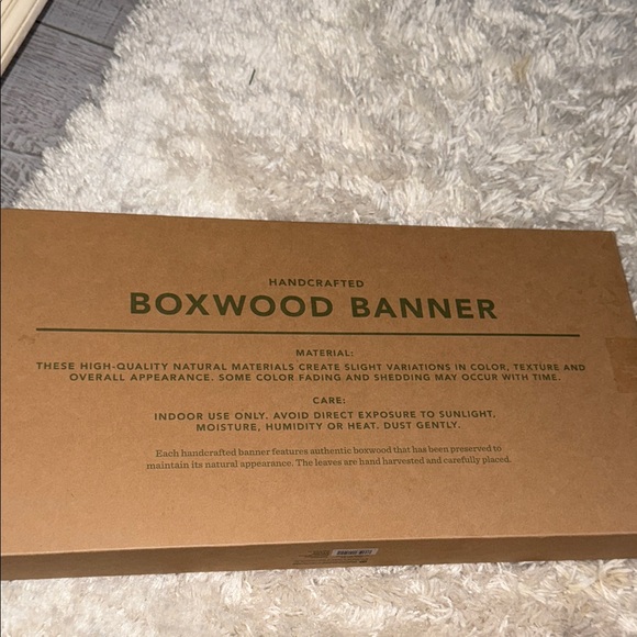 Smith & Hawken Festive Boxwood Greenery 'JOY' Holiday Garland - Picture 15 of 15